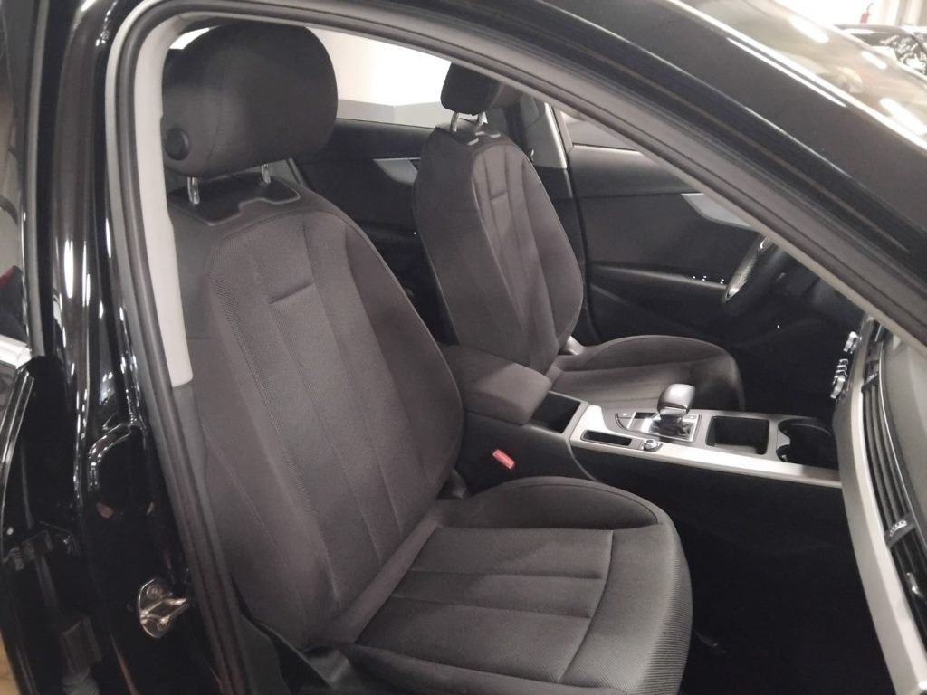 AUDI A4 Avant 35 TDI S tron. Business Advanced MHEV 163 HP - 14