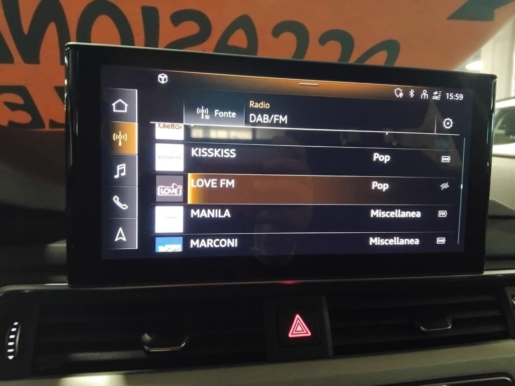 AUDI A4 Avant 35 TDI S tron. Business Advanced MHEV 163 HP - 27