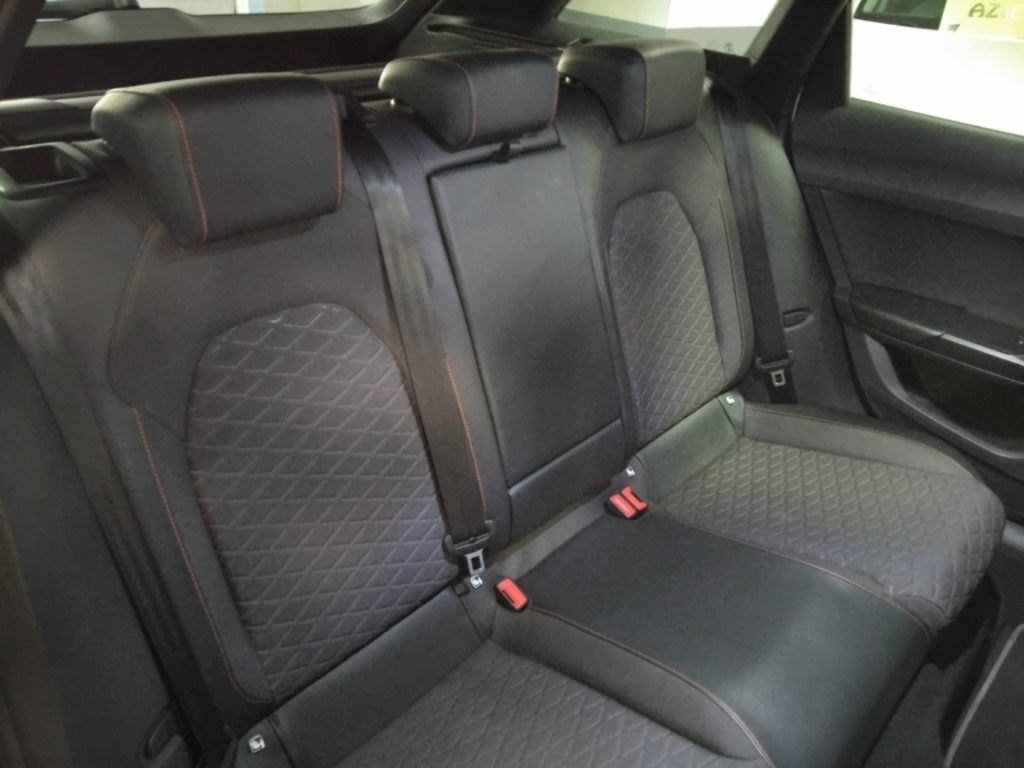 SEAT Leon Sportstourer 1.0 eTSI 110 CV DSG FR MHEV 18 - 12