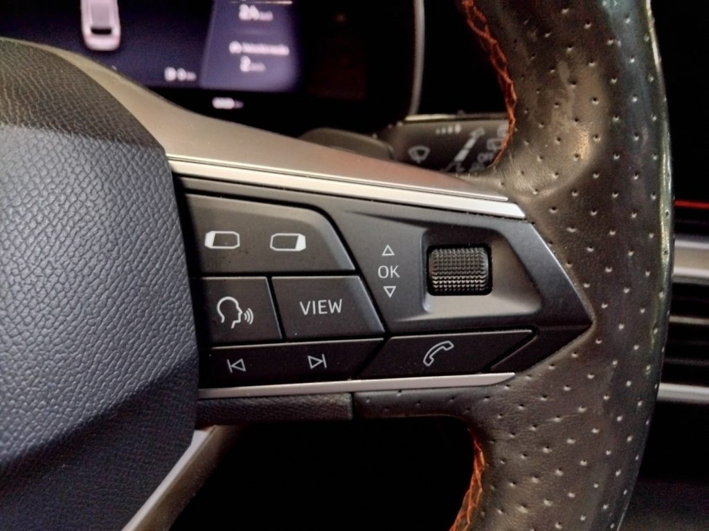 SEAT Leon Sportstourer 1.0 eTSI 110 CV DSG FR MHEV 18 - 18