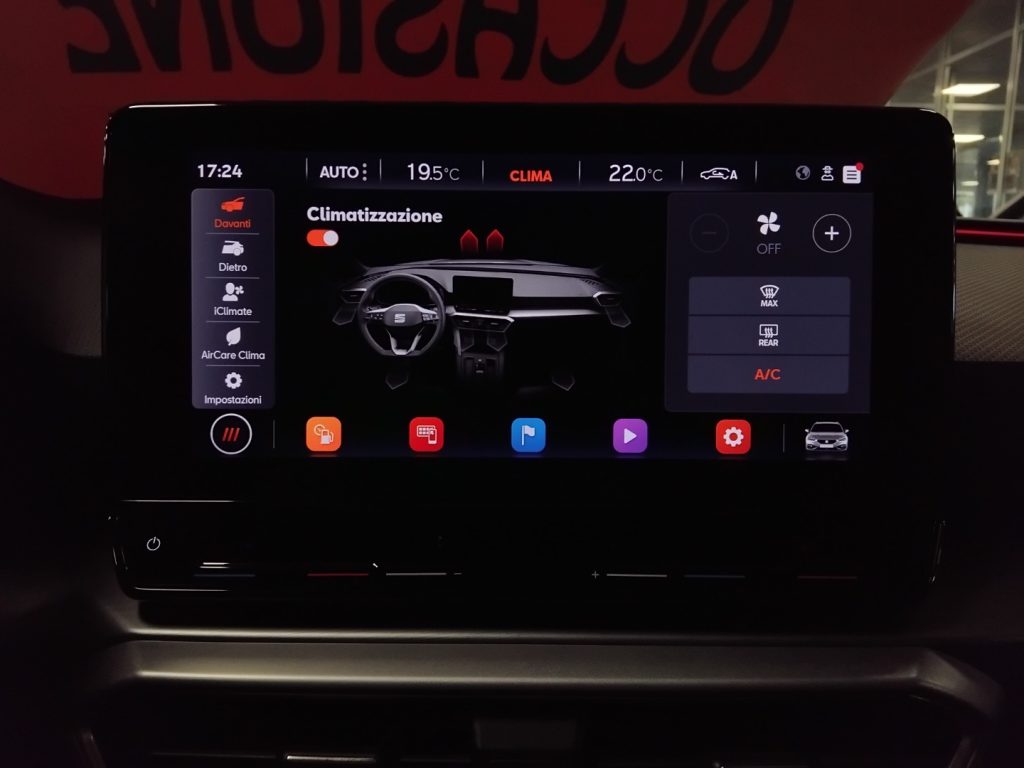 SEAT Leon Sportstourer 1.0 eTSI 110 CV DSG FR MHEV 18 - 32