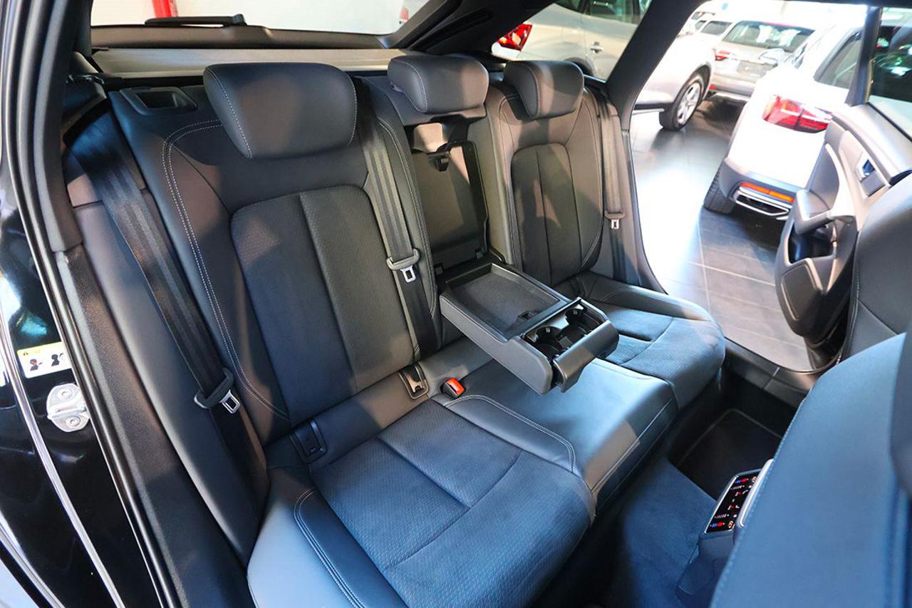 AUDI A6 40 TDI Avant Quattro ultra S-Tronic S-Line - 21