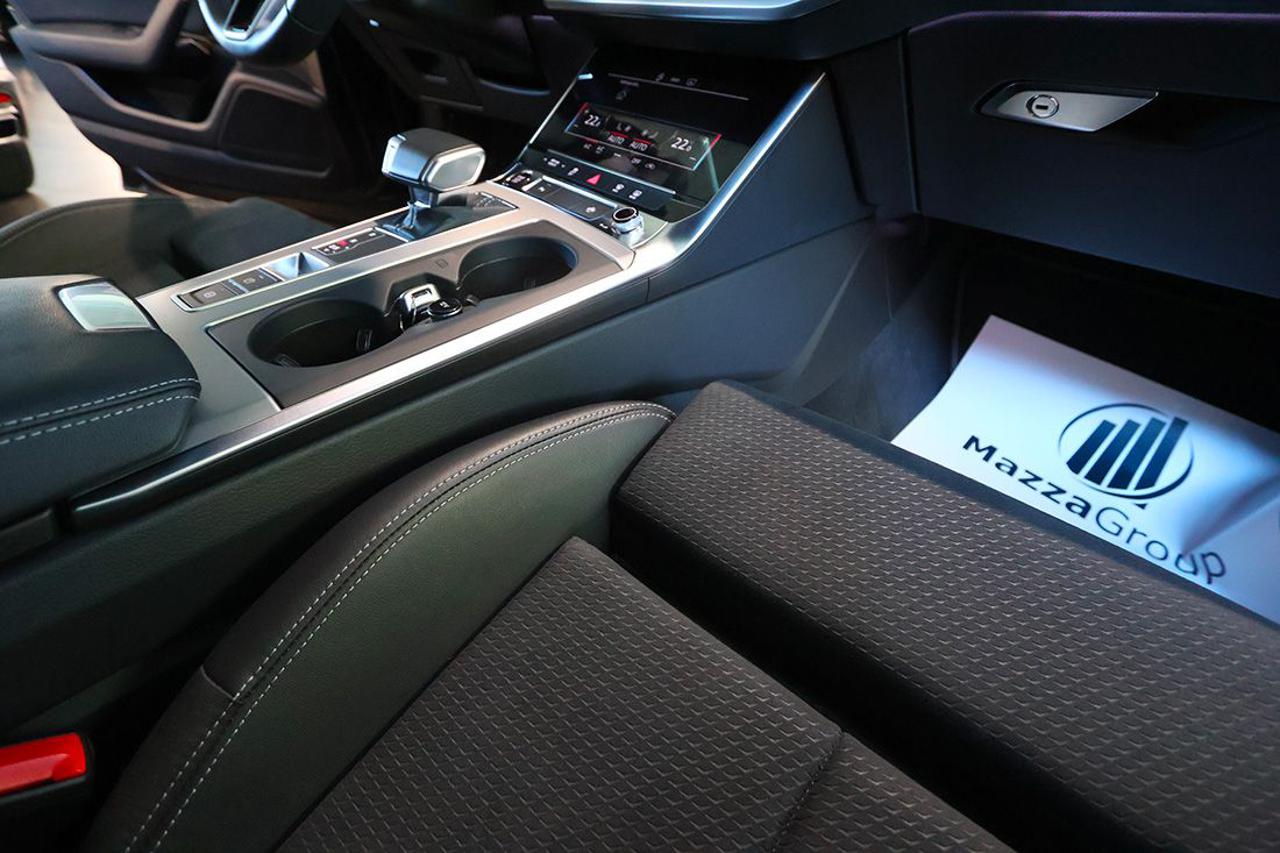 AUDI A6 40 TDI Avant Quattro ultra S-Tronic S-Line - 39