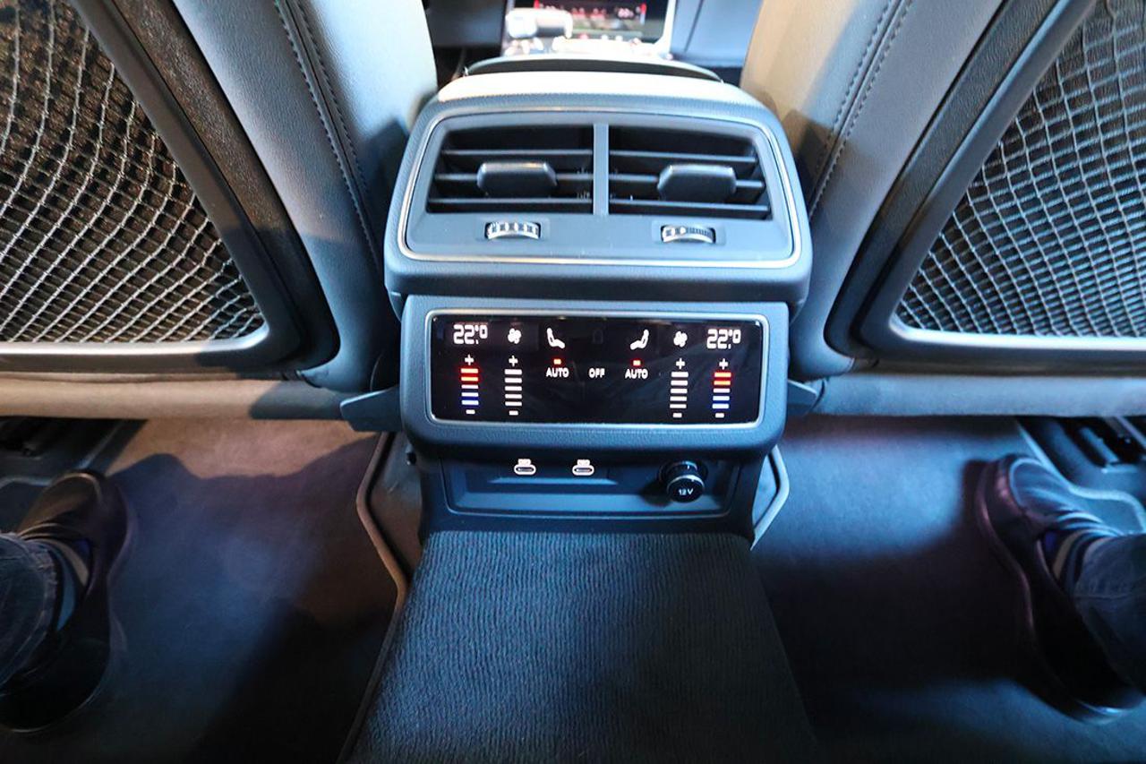 AUDI A6 40 TDI Avant Quattro ultra S-Tronic S-Line - 47