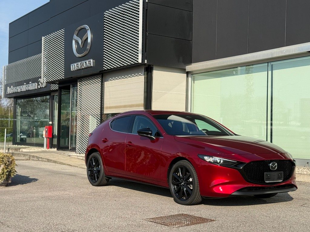 MAZDA 3 nuova a Padova, Autoserenissima 3.0 Srl