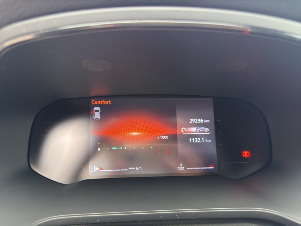 RENAULT Captur TCe 90 CV Techno - 12