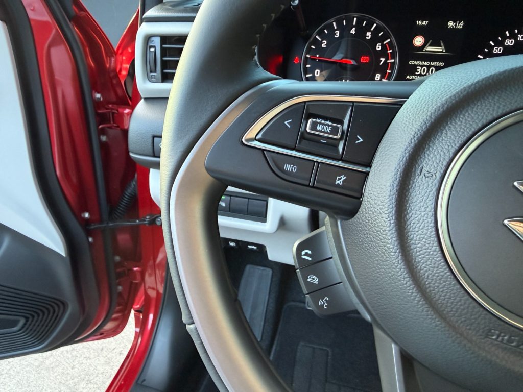 SUZUKI Swift 1.2 Hybrid 4WD AllGrip Top Navi DAB+ LED - 9