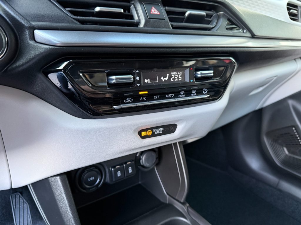 SUZUKI Swift 1.2 Hybrid 4WD AllGrip Top Navi DAB+ LED - 12