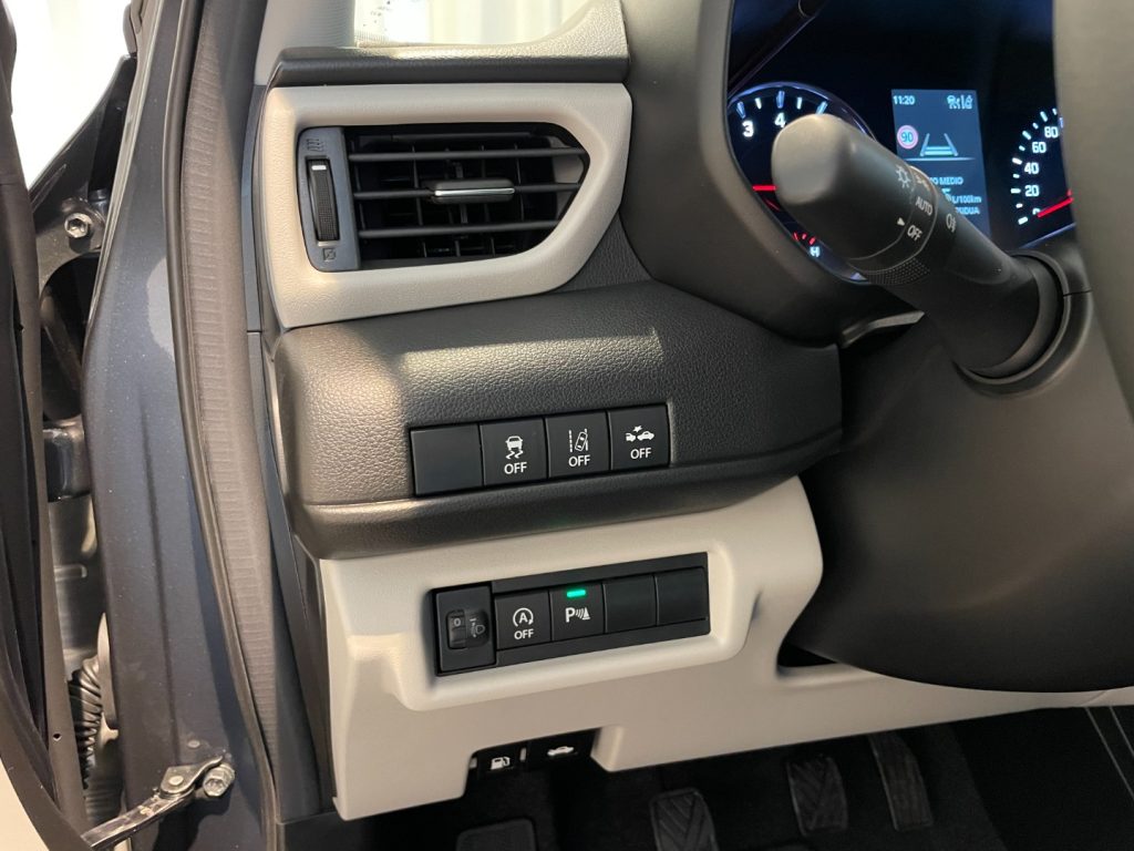 SUZUKI Swift 1.2 Hybrid 4WD AllGrip Top Navi DAB+ LED - 8