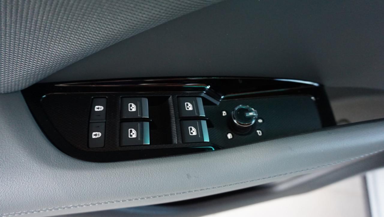 AUDI Q3 SPB TDI 110 kW S tronic S Line edition - 18