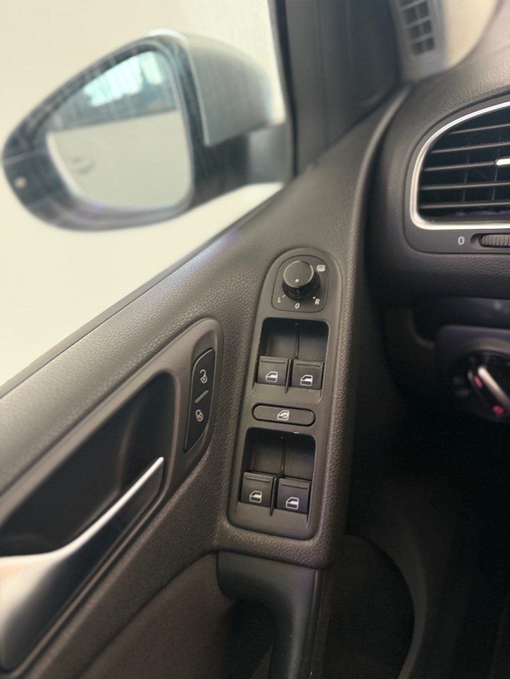 VOLKSWAGEN Golf 1.4 TSI 122CV 5p. Highline - 4