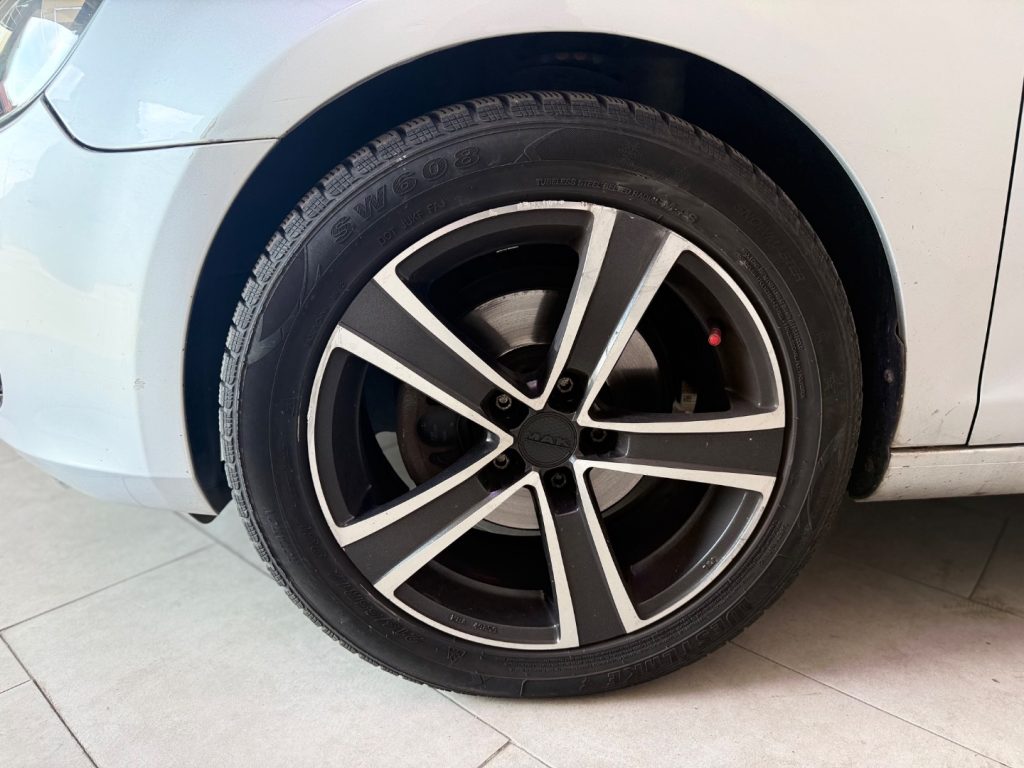 VOLKSWAGEN Golf 1.4 TSI 122CV 5p. Highline - 17