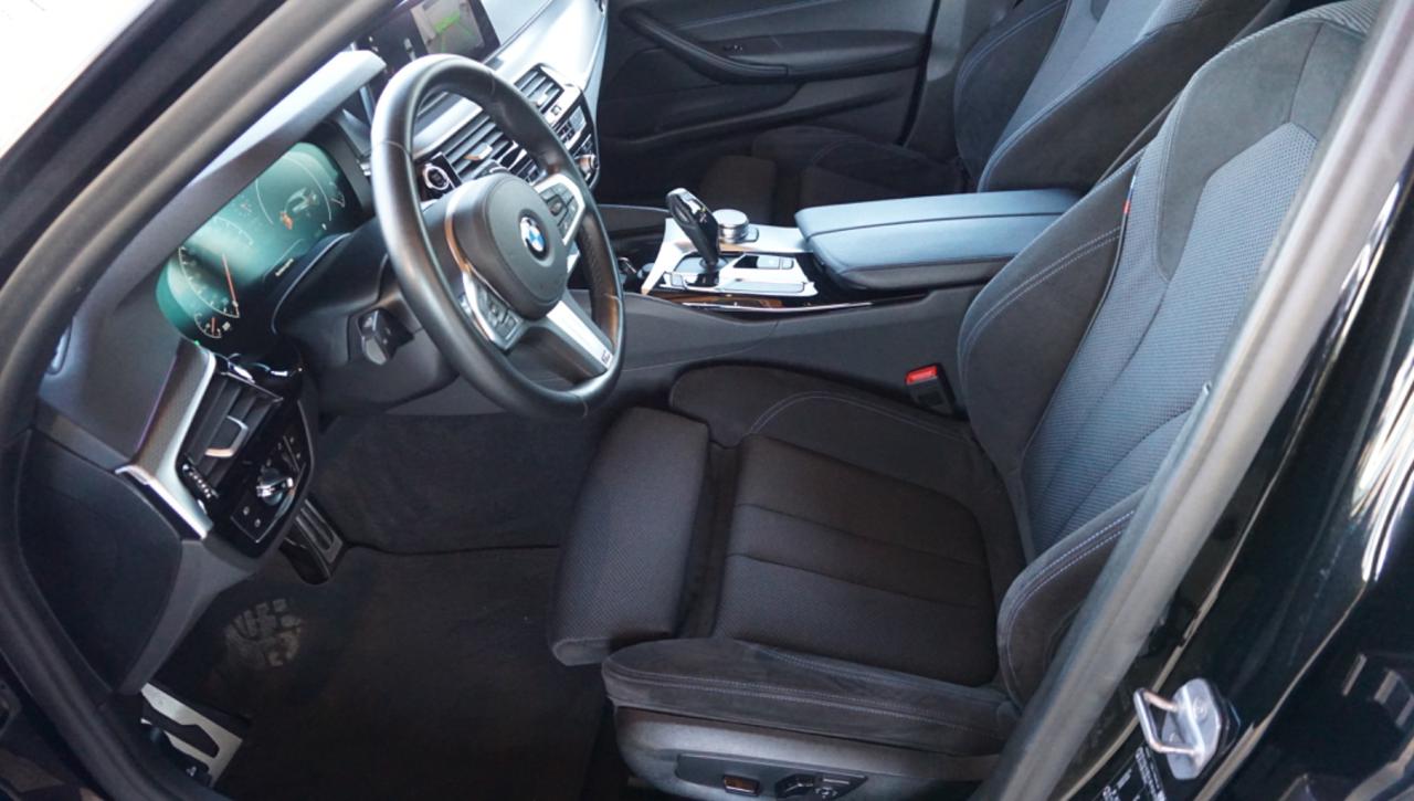 BMW 520 d xDrive Touring Msport - 13