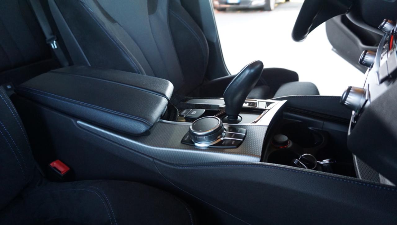 BMW 520 d xDrive Touring Msport - 38