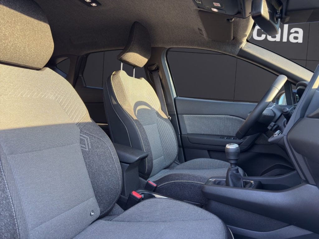 RENAULT Captur TCe 90 CV Techno - 19