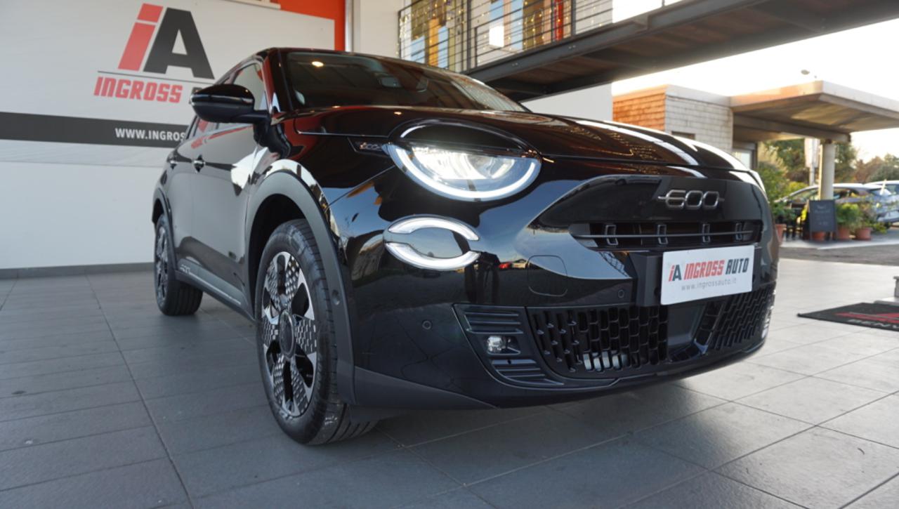 FIAT 600 Hybrid 100 CV DCT MHEV La Prima - 10