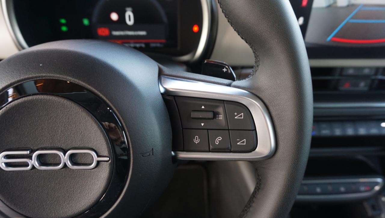 FIAT 600 Hybrid 100 CV DCT MHEV La Prima - 20