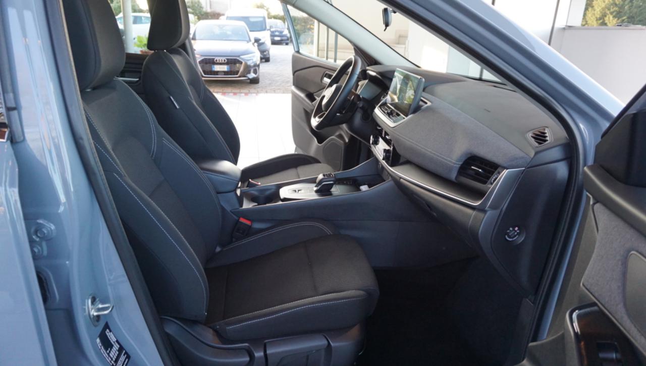 NISSAN Qashqai MHEV 158 CV Xtronic Acenta - 32