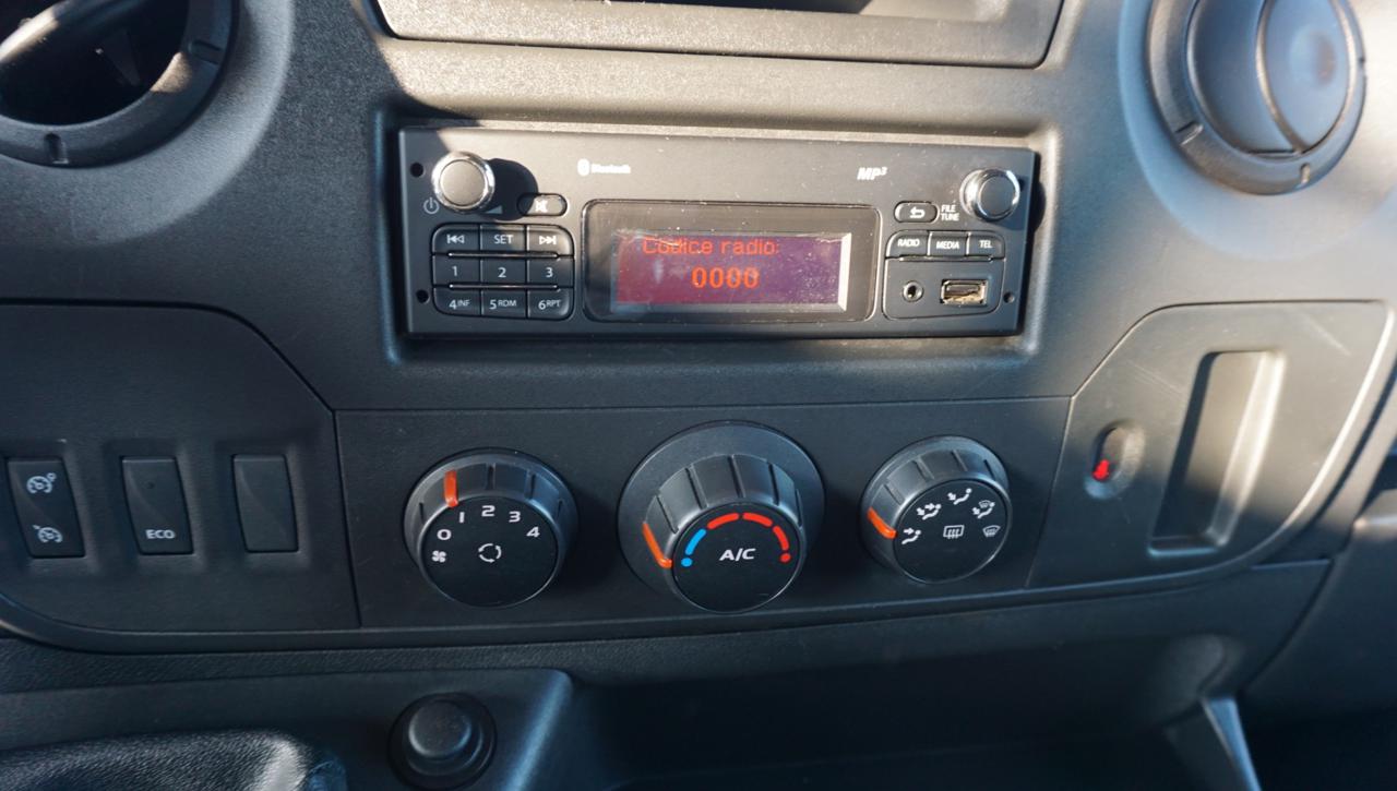 RENAULT Master T35 2.3 dCi 130 TP PL-SL-TM Furgone Ice - 16