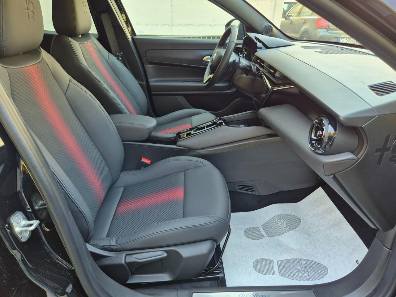 ALFA ROMEO Junior 1.2 145 CV Hybrid eDCT6 Speciale - 11