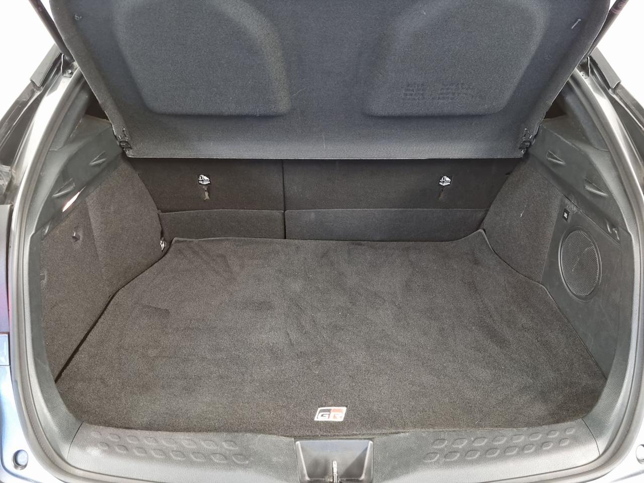 TOYOTA C-HR 2.0 Hybrid E-CVT GR Sport Black Edition - 12