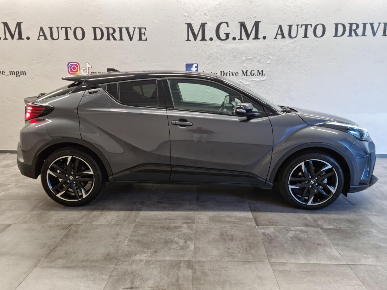 TOYOTA C-HR 2.0 Hybrid E-CVT GR Sport Black Edition - 21