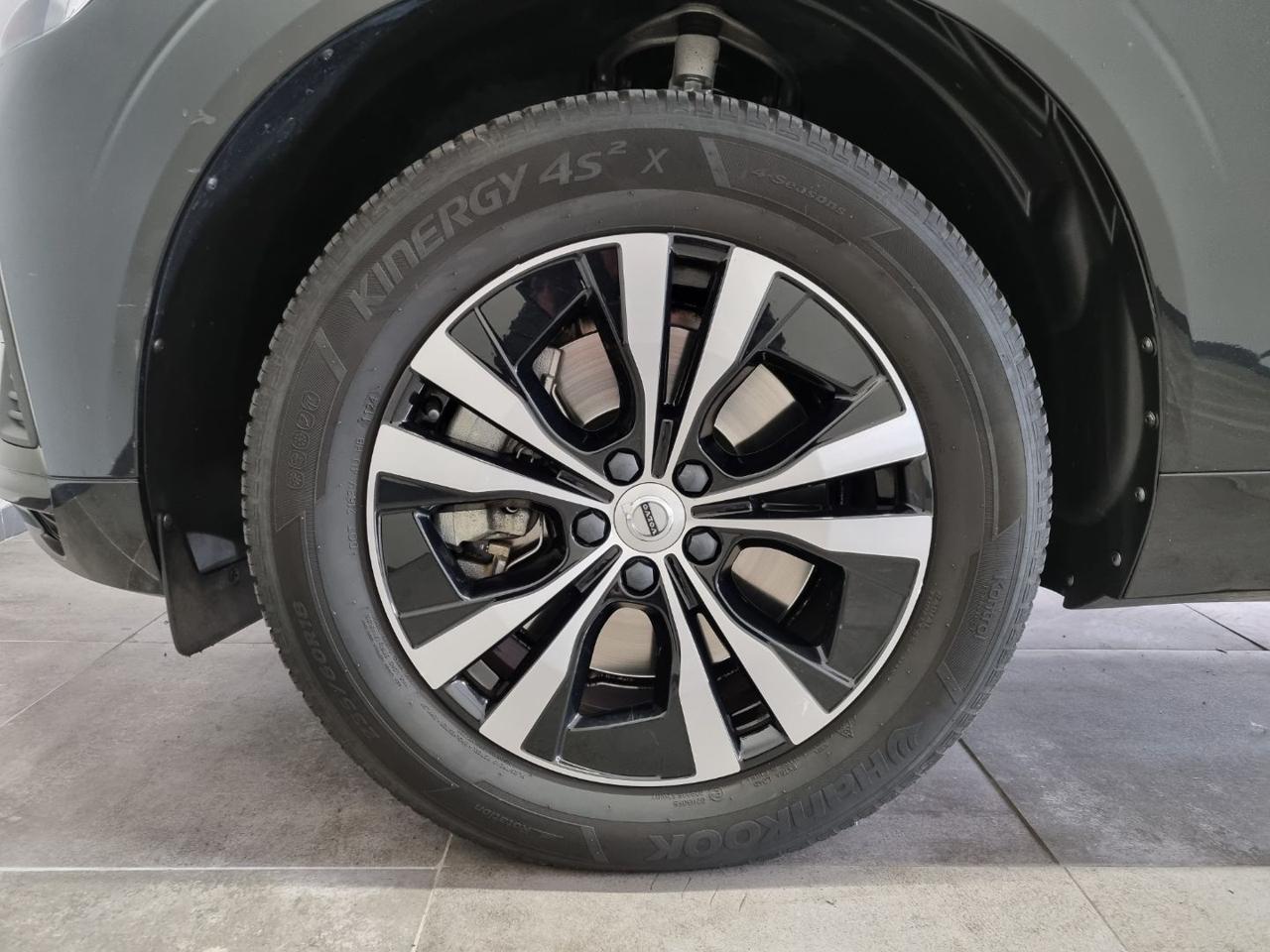 VOLVO XC60 B5 (d) AWD Geartronic Momentum Pro - 6
