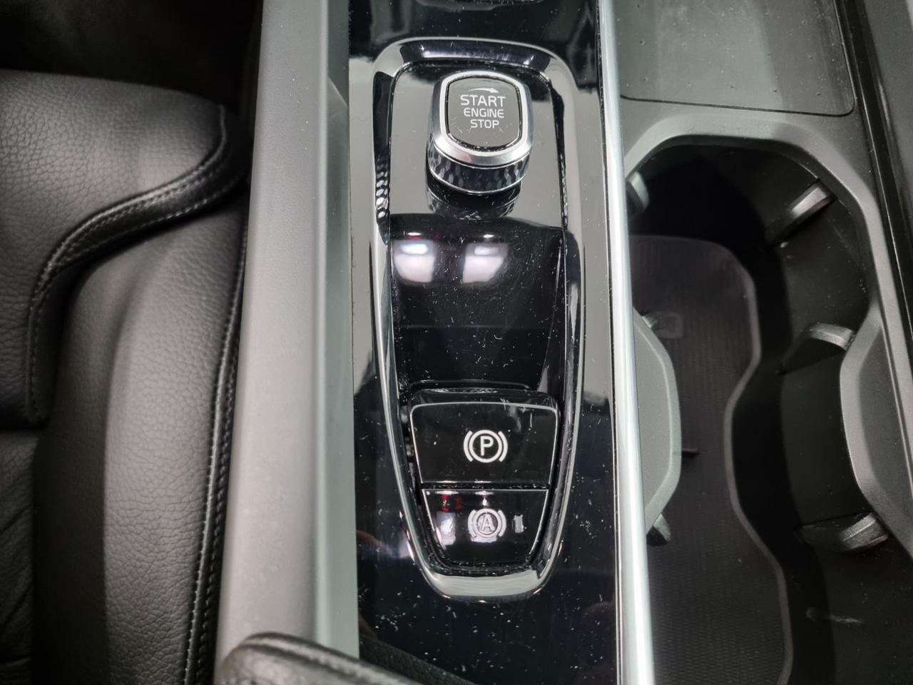 VOLVO XC60 B5 (d) AWD Geartronic Momentum Pro - 18
