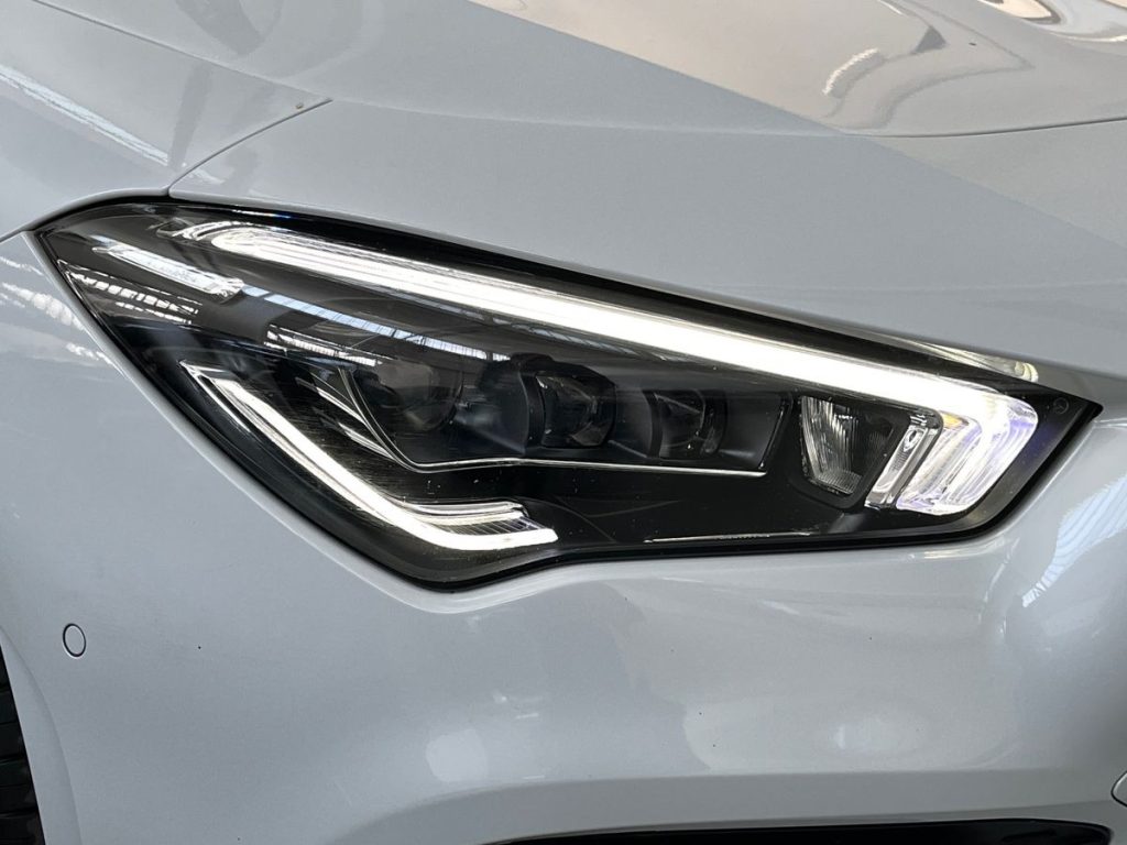 MERCEDES-BENZ CLA 200 d Automatic Shooting Brake Premium Night - 17