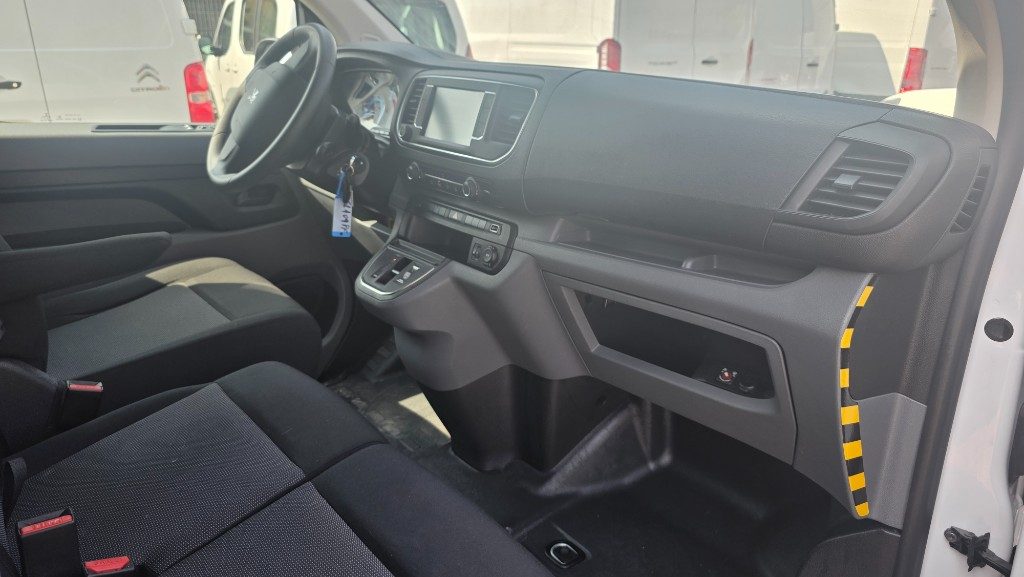 PEUGEOT e-Expert 50kW PC-TN Furgone Premium Compact L1H1 - 11