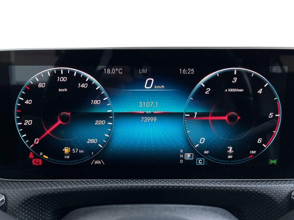 MERCEDES-BENZ A 180 d Automatic Sport Sedan - 8