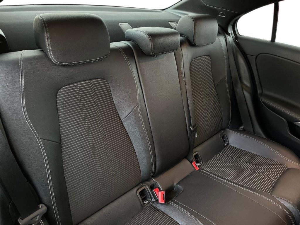 MERCEDES-BENZ A 180 d Automatic Sport Sedan - 15