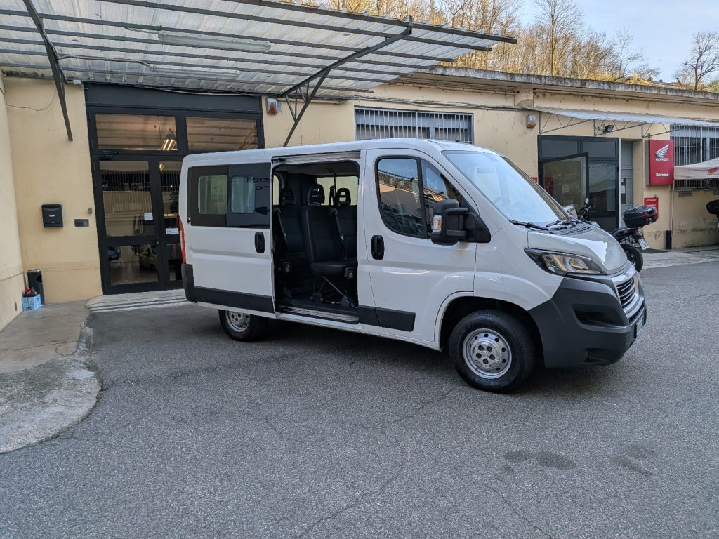 FIAT Ducato boxer 2.0 BlueHDi PC-TN Combi  9 posti - 2