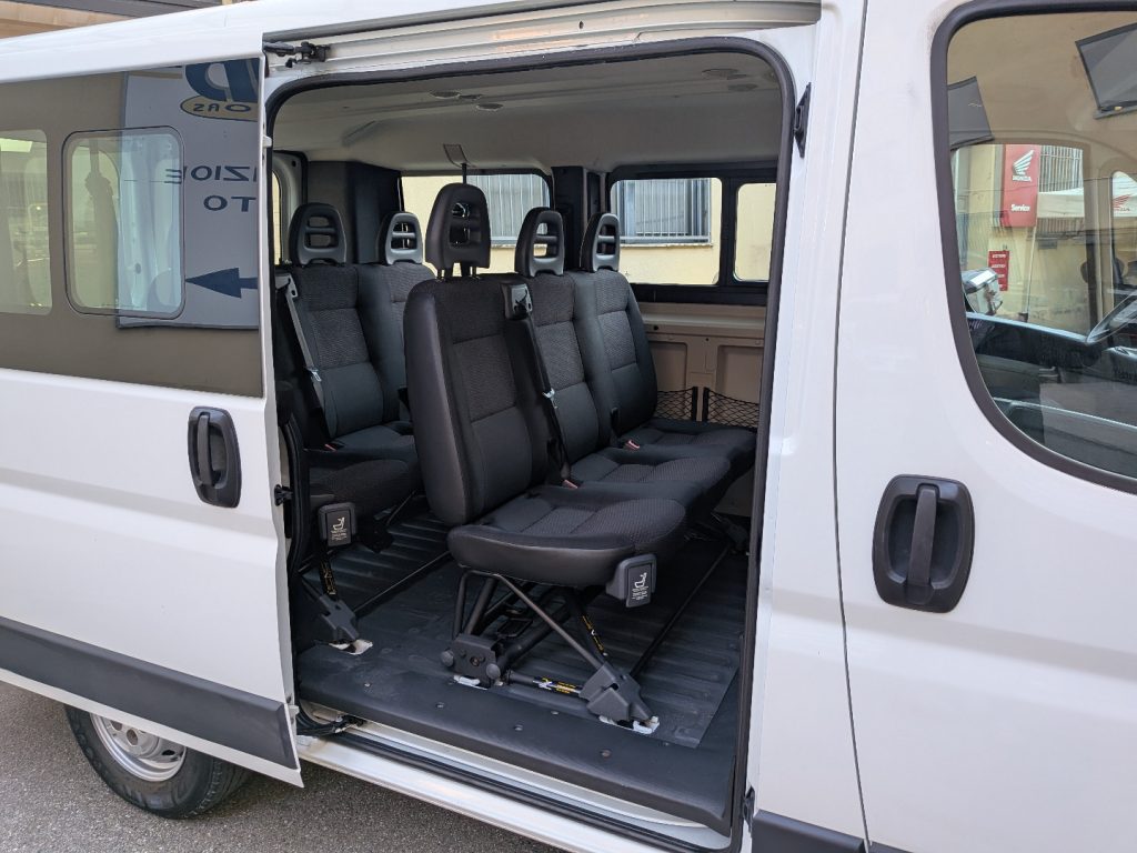 PEUGEOT Boxer 2.0 BlueHDi PC-TN Combi  9 posti - 2