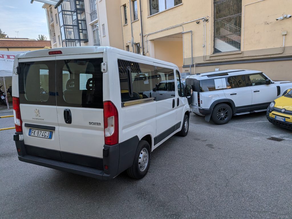 PEUGEOT Boxer 2.0 BlueHDi PC-TN Combi  9 posti - 5