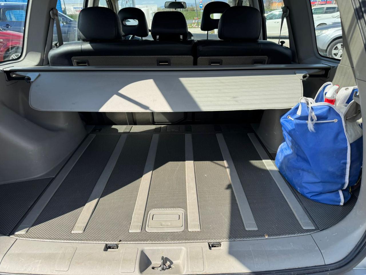 NISSAN X-Trail 2.2 dCi Elegance - 17