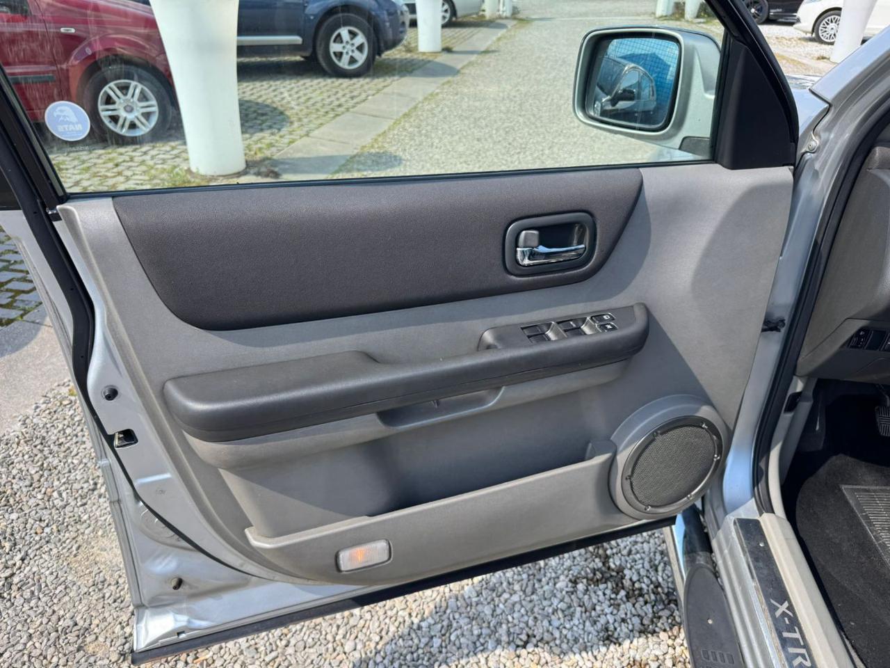 NISSAN X-Trail 2.2 dCi Elegance - 8