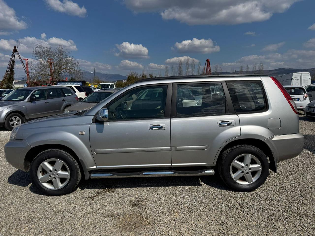 NISSAN X-Trail 2.2 dCi Elegance - 3