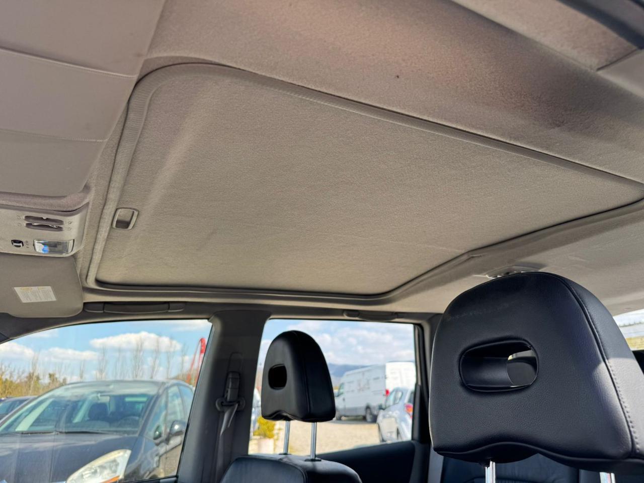 NISSAN X-Trail 2.2 dCi Elegance - 12