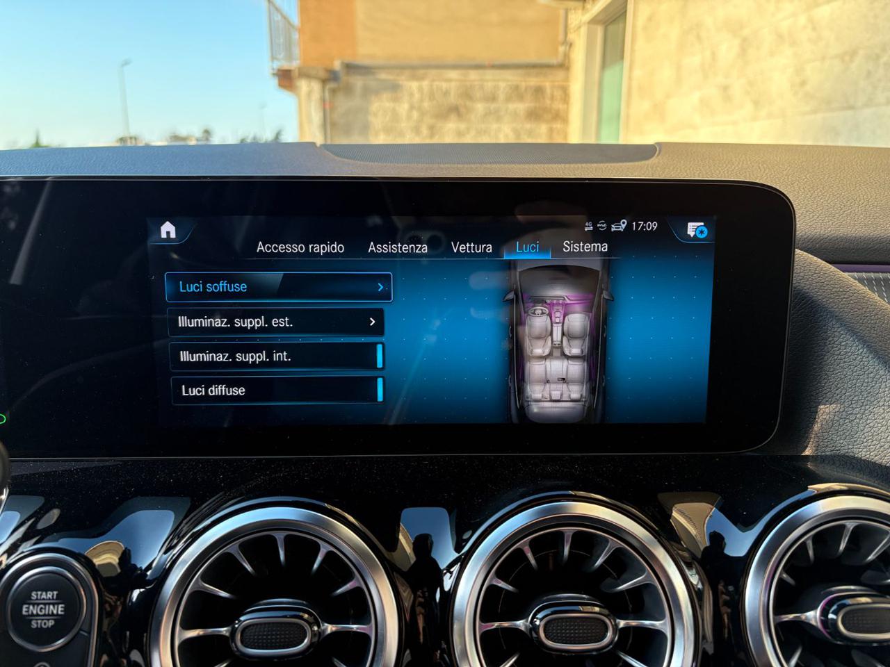 MERCEDES-BENZ GLA 180 d Automatic Sport Plus Pack Night-LUCI AMBIENTE - 25