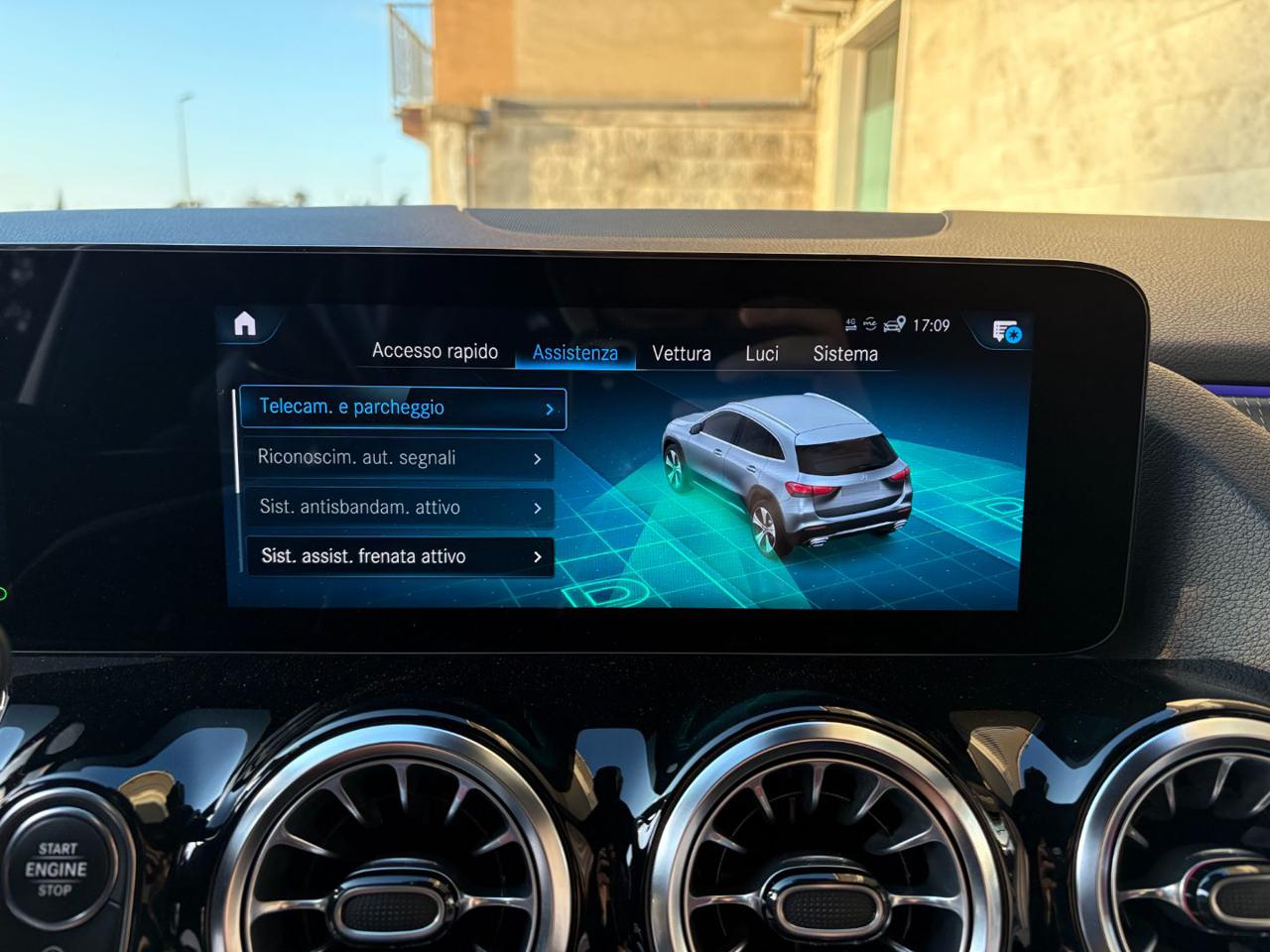 MERCEDES-BENZ GLA 180 d Automatic Sport Plus Pack Night-LUCI AMBIENTE - 23