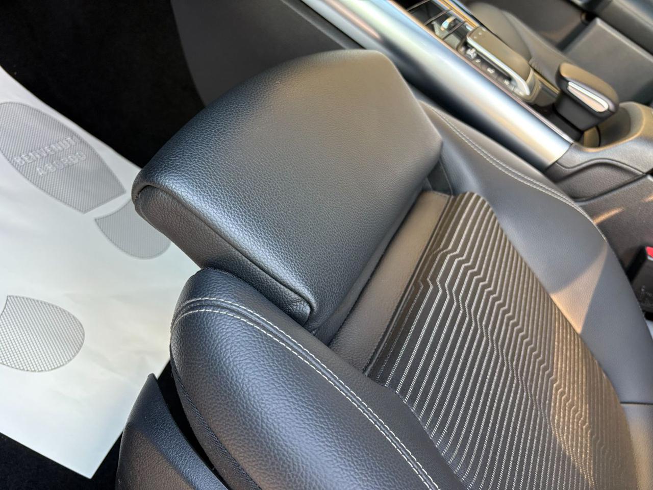 MERCEDES-BENZ GLA 180 d Automatic Sport Plus Pack Night-LUCI AMBIENTE - 37