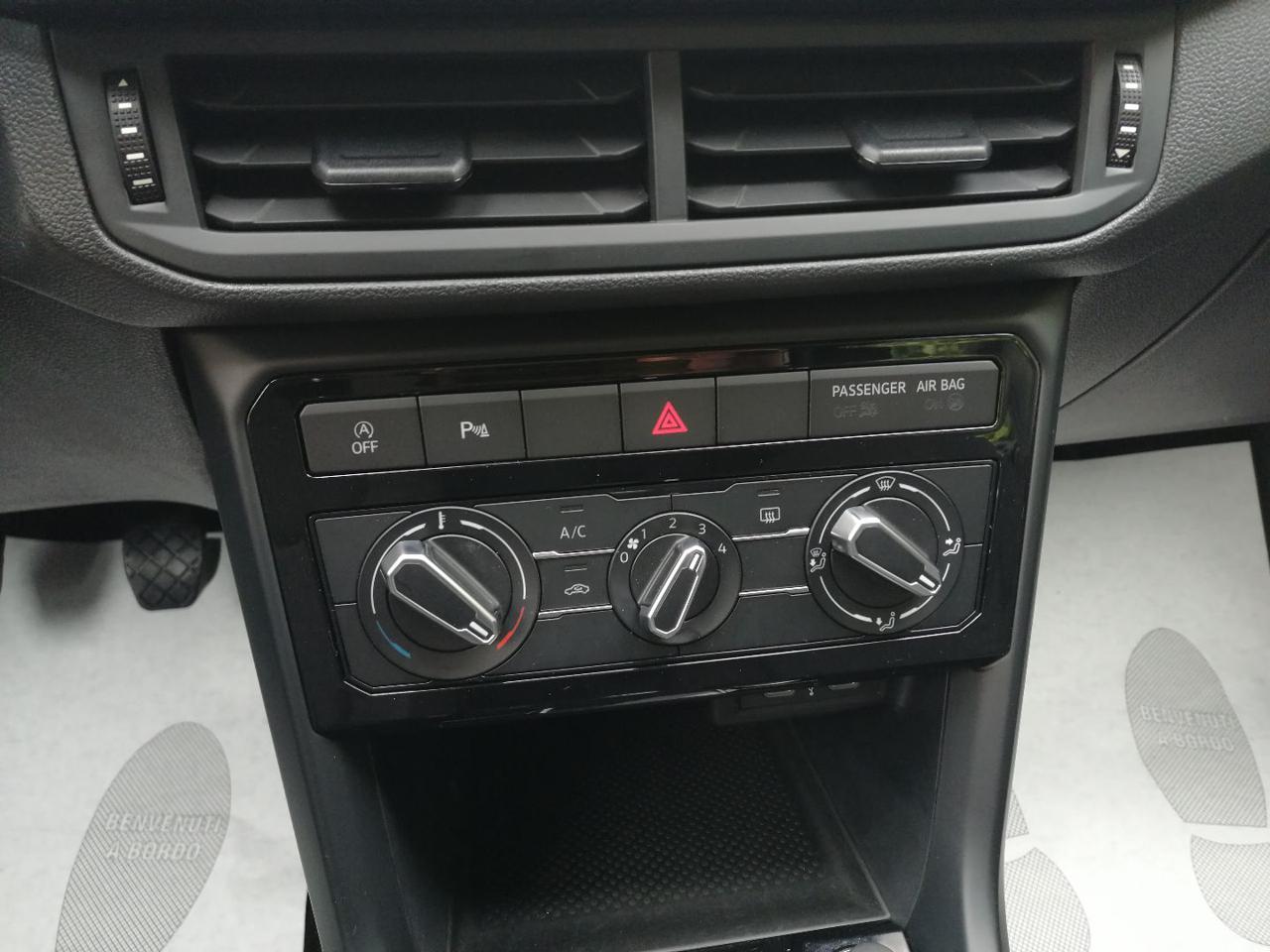 VOLKSWAGEN T-Cross 1.0 TSI 95 CV Style BMT - 20