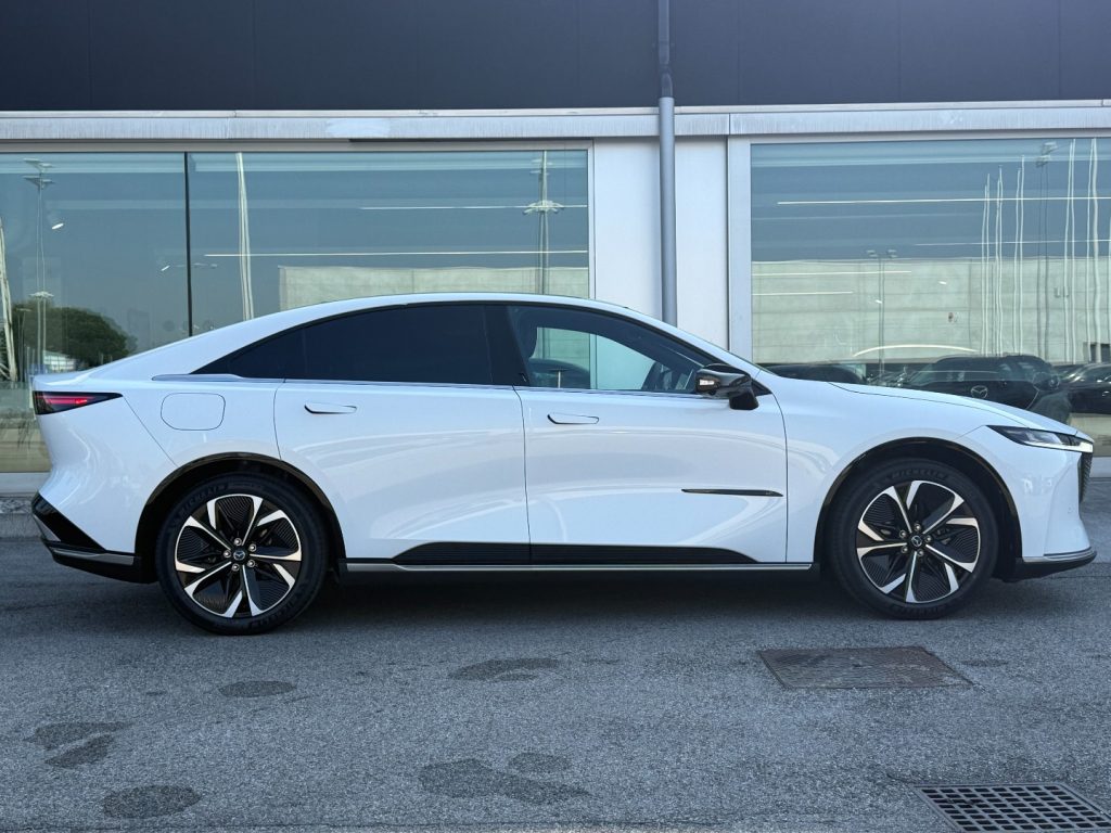 MAZDA Mazda6e 68,8Kwh 258cv Takumi - Autonomia 479 km - Foto 2