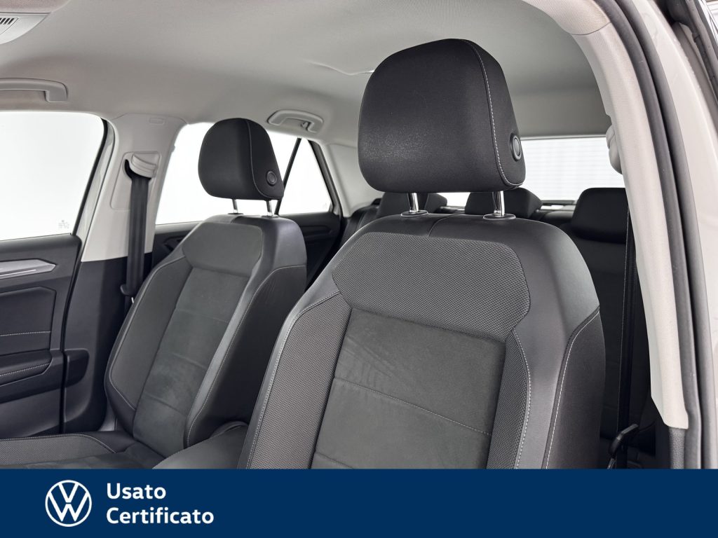 VOLKSWAGEN T-Roc 1.0 tsi style 110cv - 8