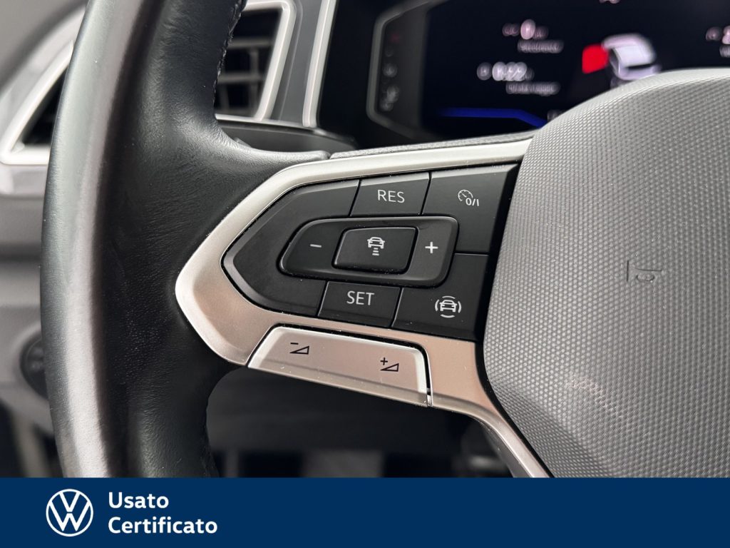 VOLKSWAGEN T-Roc 1.0 tsi style 110cv - 18