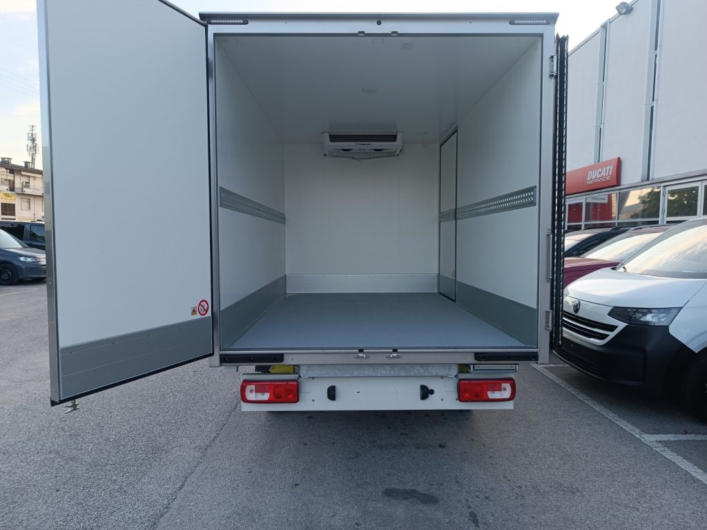 VOLKSWAGEN Crafter VW CRAFTER ISOTERMICO FRCX + IVA - 9