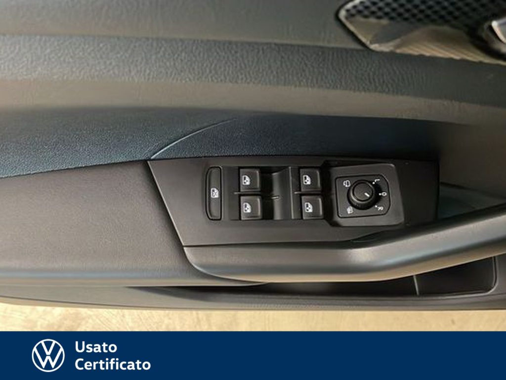 VOLKSWAGEN T-Cross 1.0 tsi edition plus 95cv - 17