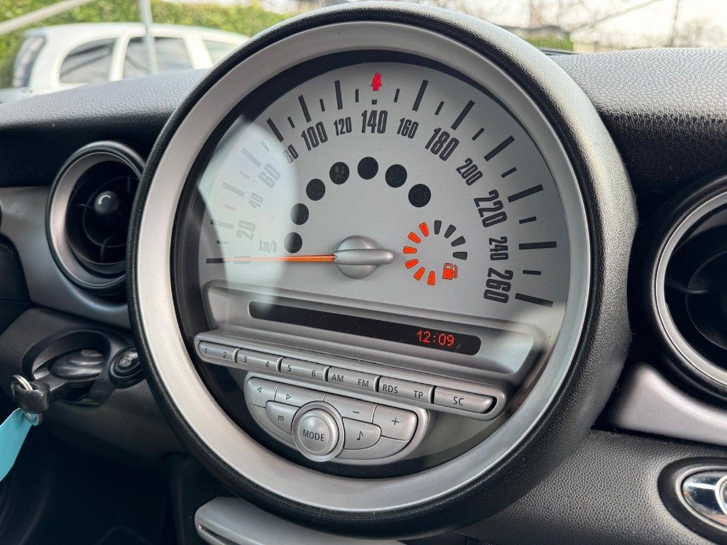 MINI Cabrio Mini 1.6 16V Cooper Cabrio - 17