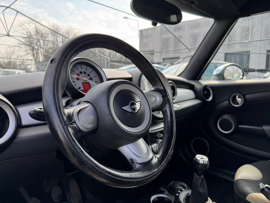 MINI Cabrio Mini 1.6 16V Cooper Cabrio - 18